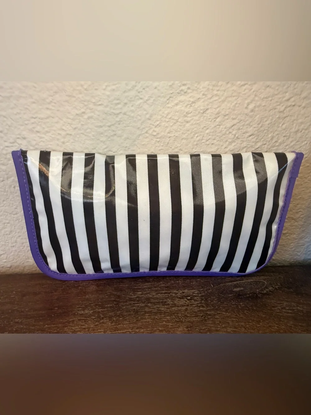 Henri Bendel Mini Flat Iron Case / Makeup Bag Pouch